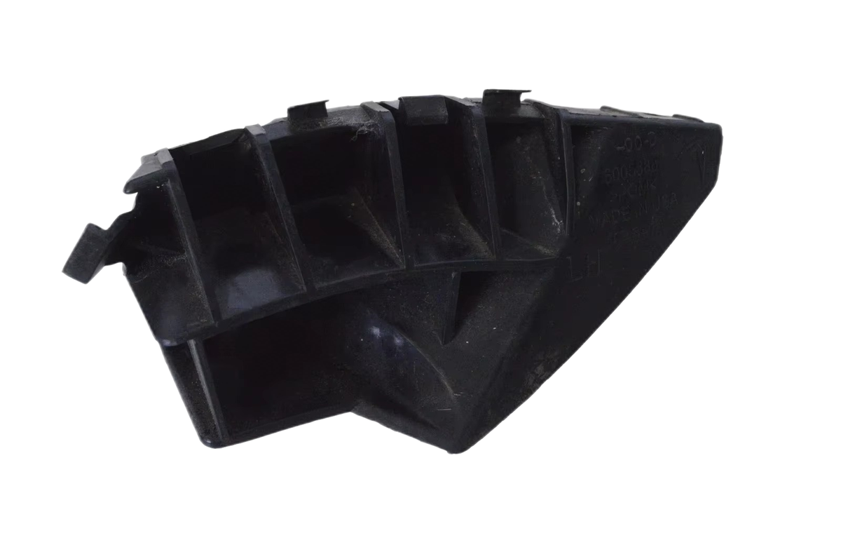 Spoiler — Tesla TESLA-S