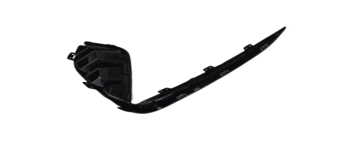 Front Bumper Left Trim - SEAL 06