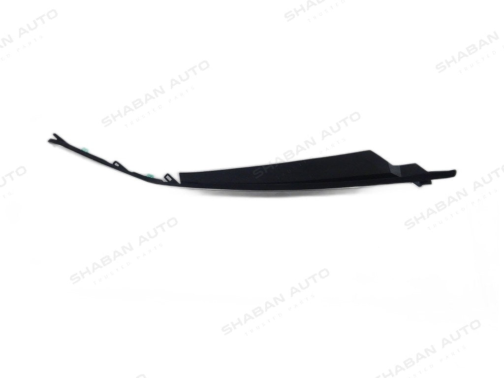 HEAD LAMP TRIM R - QIN PLUS DMI
