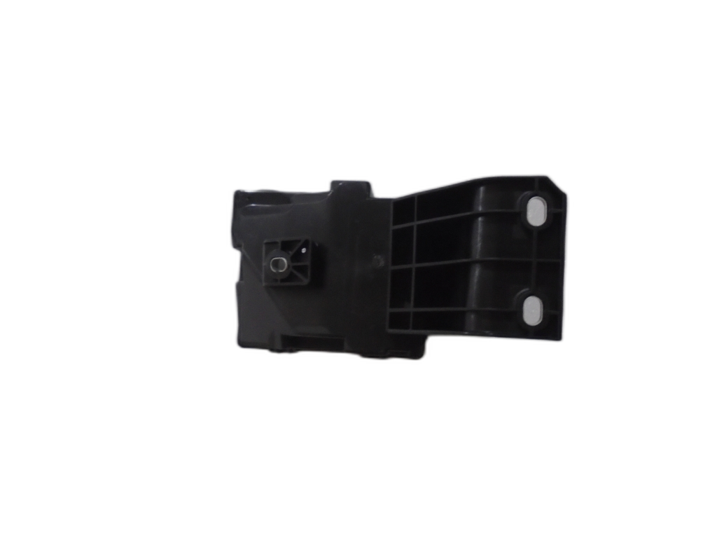 Front compartment power distribution box lower bracket - E3