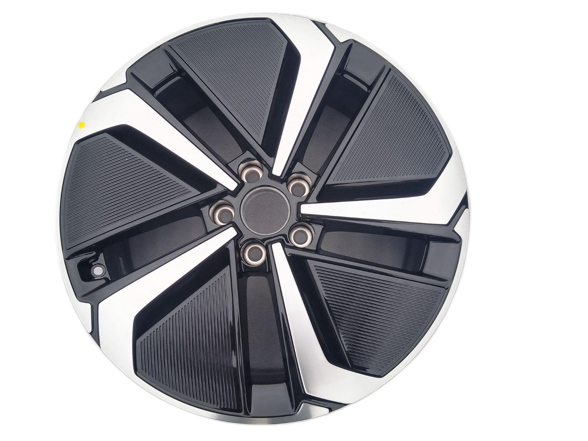 Aluminum alloy wheels - SONG L EV
